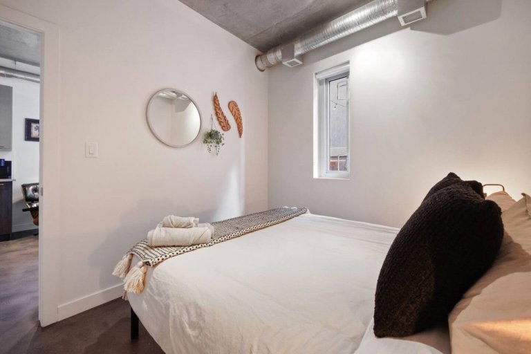 51881-226926-KokbdNJoxsN6yPYRr2KvzcXjf8FwD30N5ZQXQARVDwY-65a52e97d7bcf