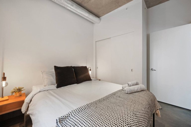 51881-226926-hMwHI--0pYOJ0WmPdDck7hZNI9ENzF7FMxOrPgmXAzRQ-65a51db342923